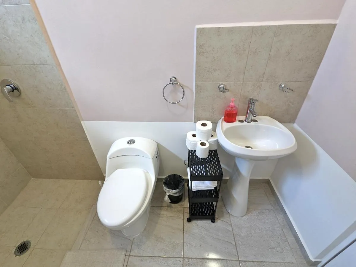 2-Bedroom Condo By The Jungle W/ Swimming Pool 莫雷洛斯港