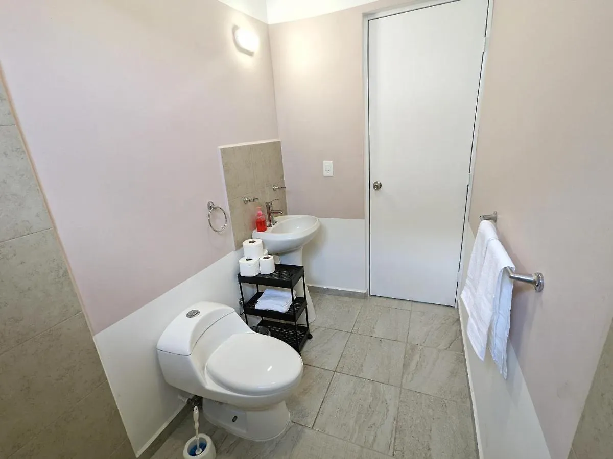 2-Bedroom Condo By The Jungle W/ Swimming Pool 莫雷洛斯港 公寓
